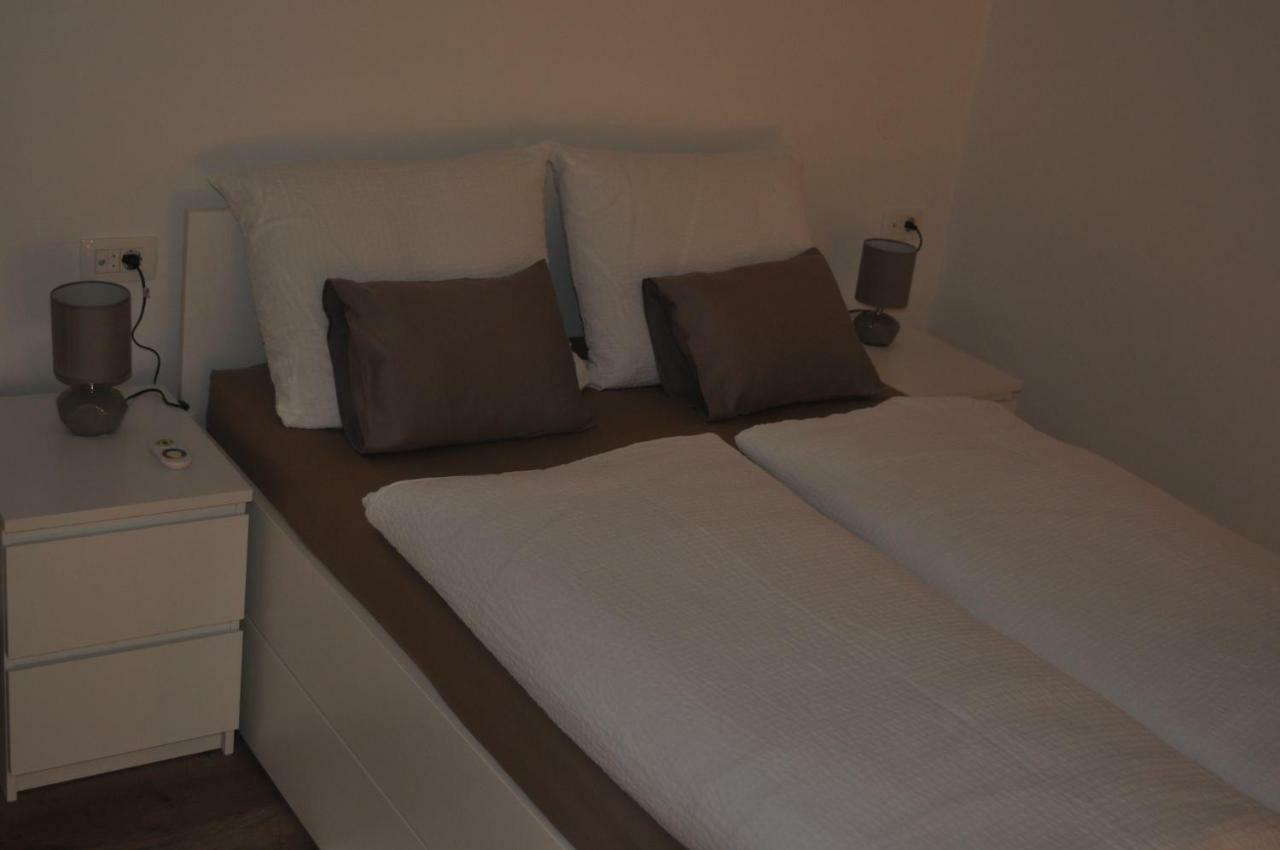 Apartments Home2 ซาเกร็บ ภายนอก รูปภาพ