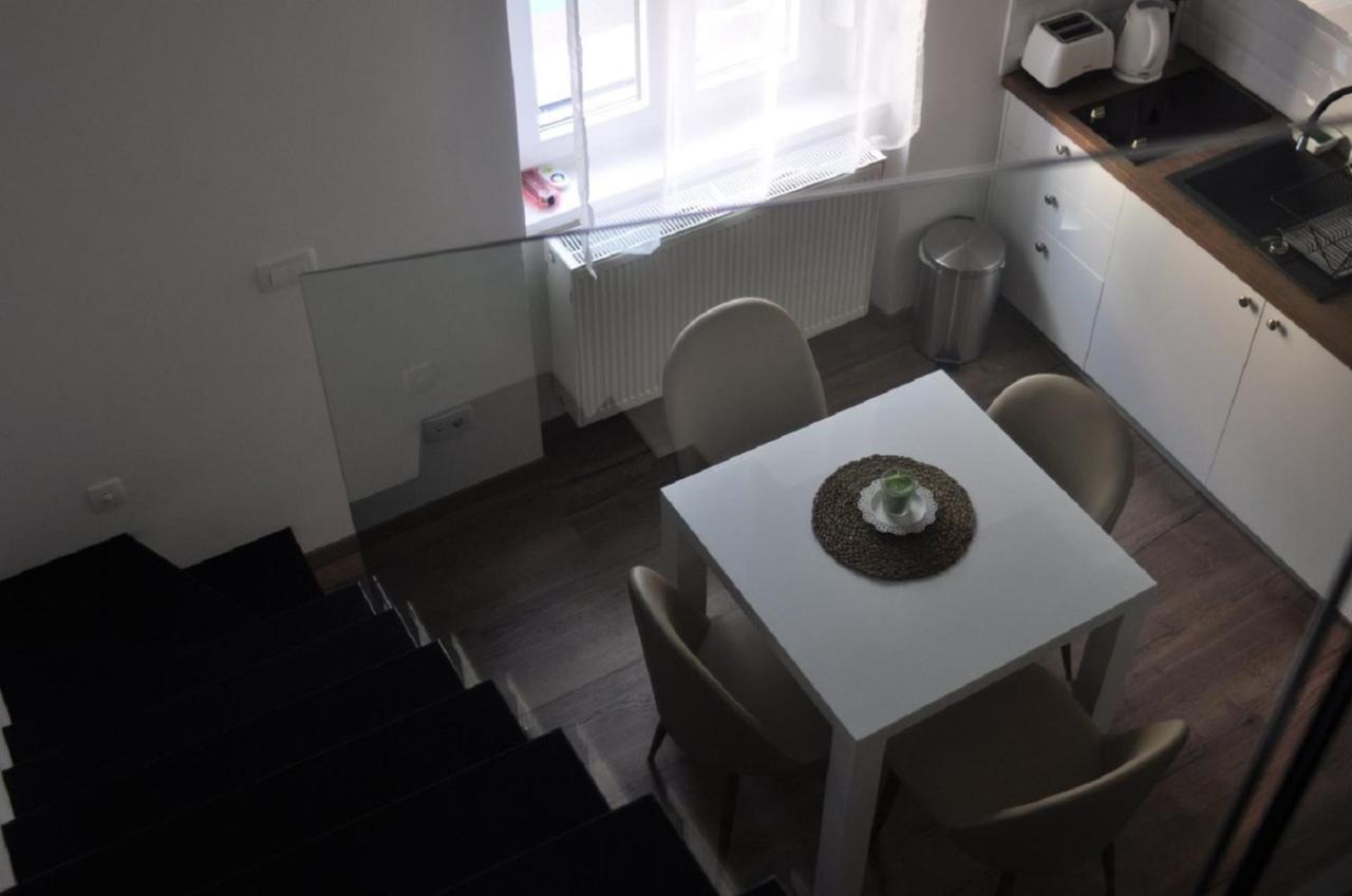 Apartments Home2 ซาเกร็บ ภายนอก รูปภาพ